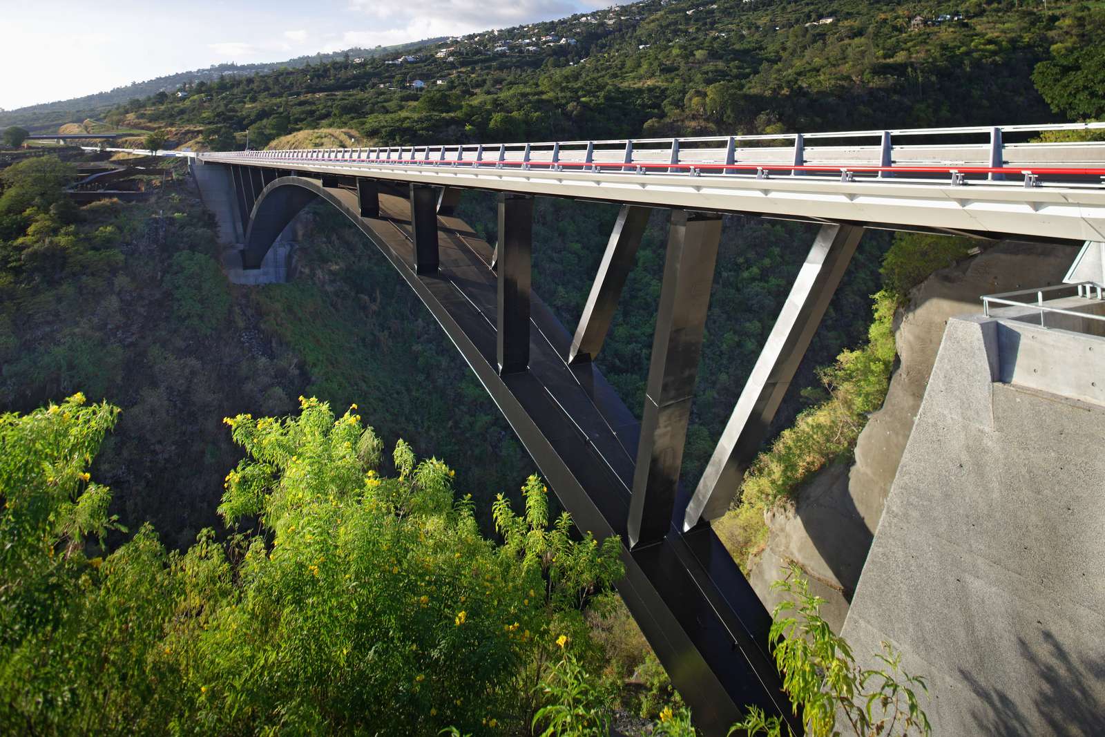 Ravine Fontaine bridge