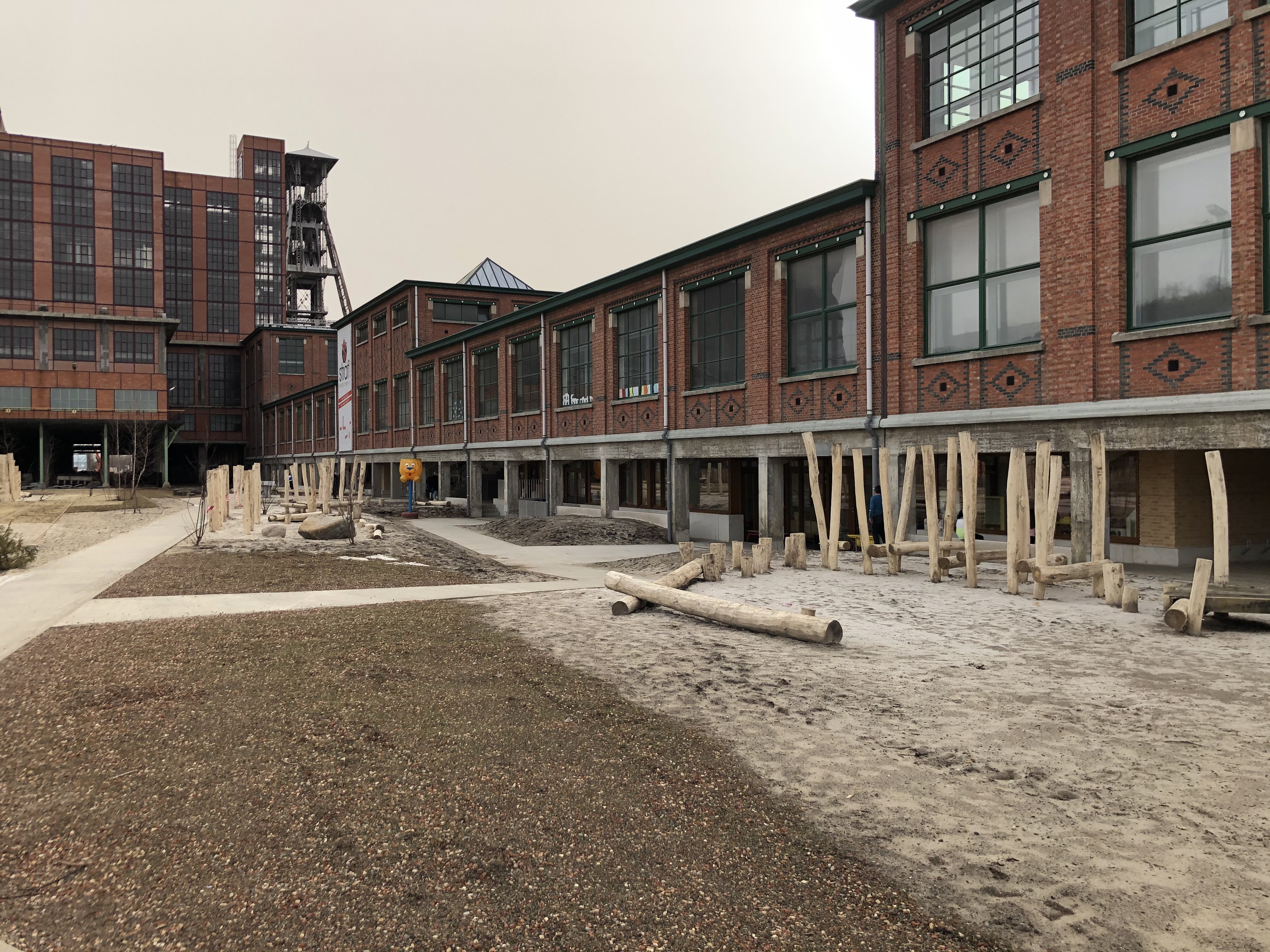 Site minier de Berigen_ Réhabilitation d’un bâtiment classé en école fondamentale