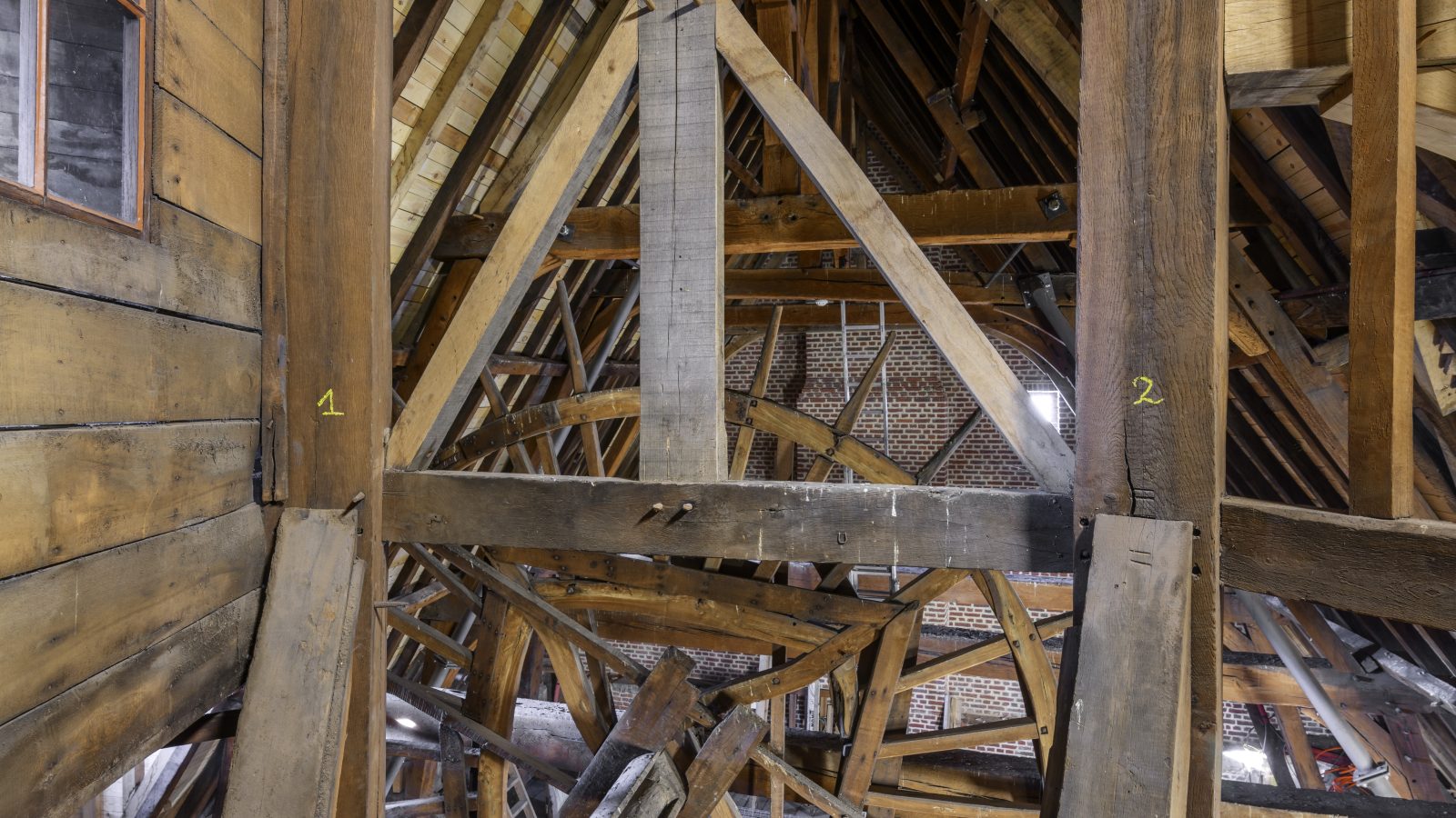 Restauration de la façade avant et des toitures de l’Hôtel de ville de Mons