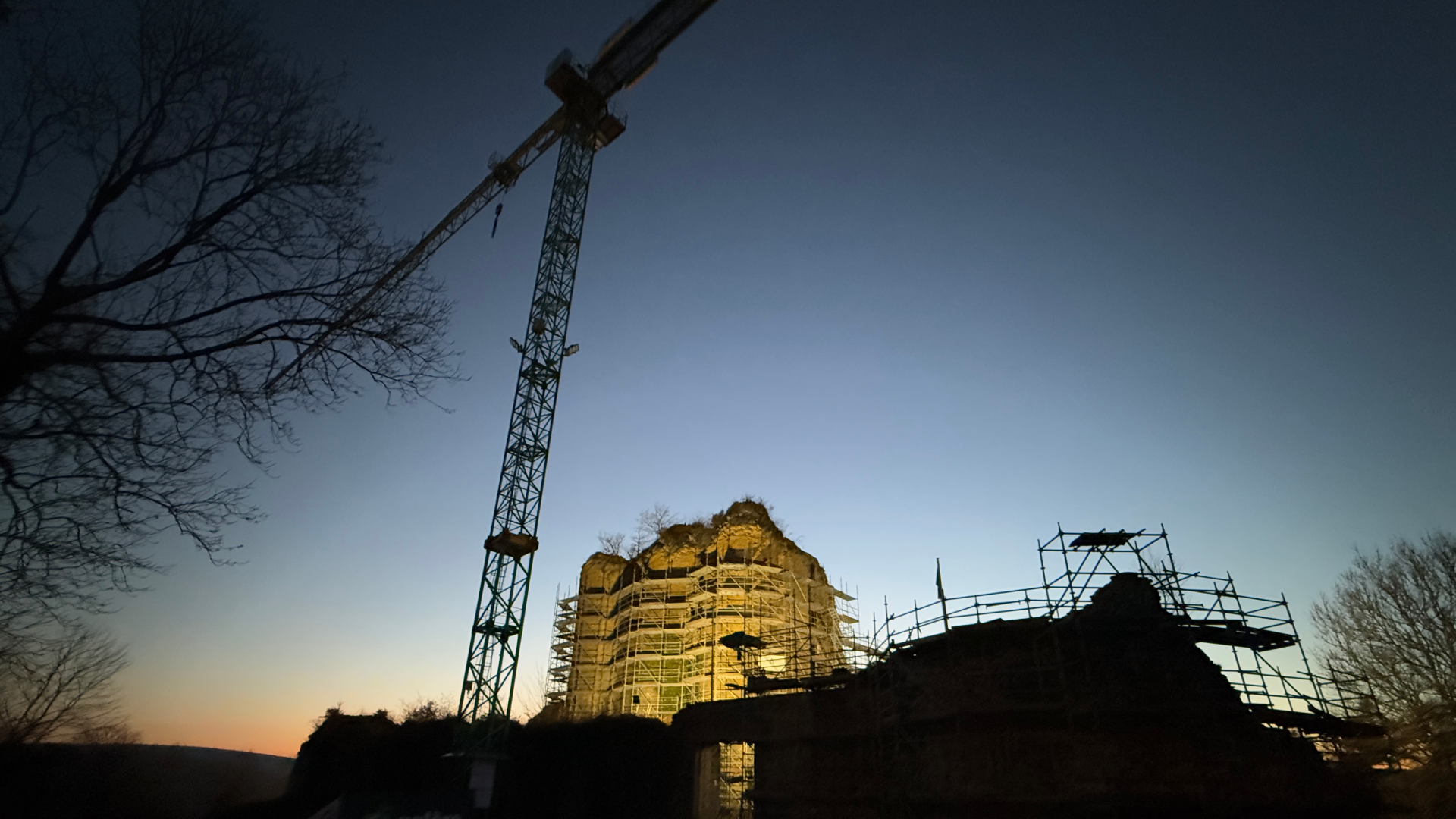 De werkzaamheden zijn begonnen aan de burcht van Franchimont